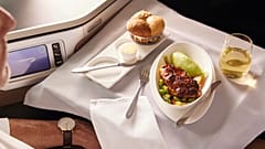 British Airways dining sets and collectibles are being sold after retiring the Boeing 747.
