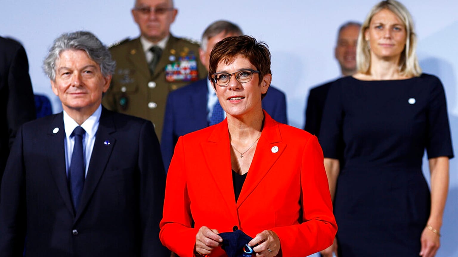  Almanya Savunma Bakanı Annegret Kramp-Karrenbauer