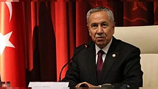 بولنت أرينتش نائب رئيس الوزراء السابق ورئيس البرلمان