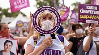 Türkiye, kadın cinayetlerine karşı protesto gösterisi