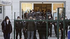 Prisão perpétua para 27 militares e civis