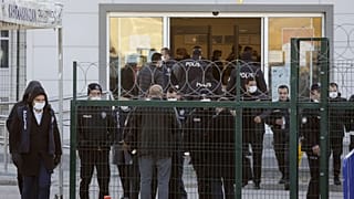 337 mal lebenslänglich: Urteile nach Putsch in der Türkei