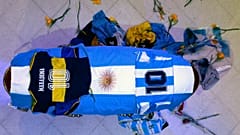 Diego Maradona koporsója a Buenos Aires-i elnöki palotában 2020. november 26-án