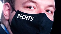 Teilnehmer beim Parteitag der AfD in Kalkar