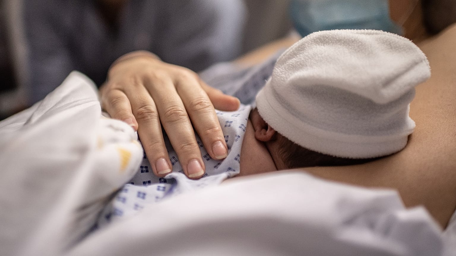 Yeni doğmuş bebek