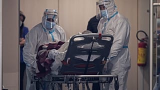 Από τη μεταφορά ασθενών στο κέντρο αποκατάστασης «Αρωγή»
