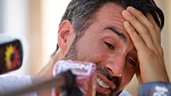Leopoldo Luque bei der emotionalen Pressekonferenz in Buenos Aires. Er bestreitet Behandlungsfehler