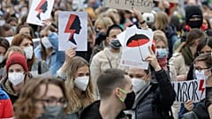 Демонстрация против запрета абортов в Варшаве 28 октября 2020
