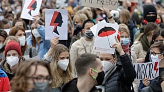 Демонстрация против запрета абортов в Варшаве 28 октября 2020