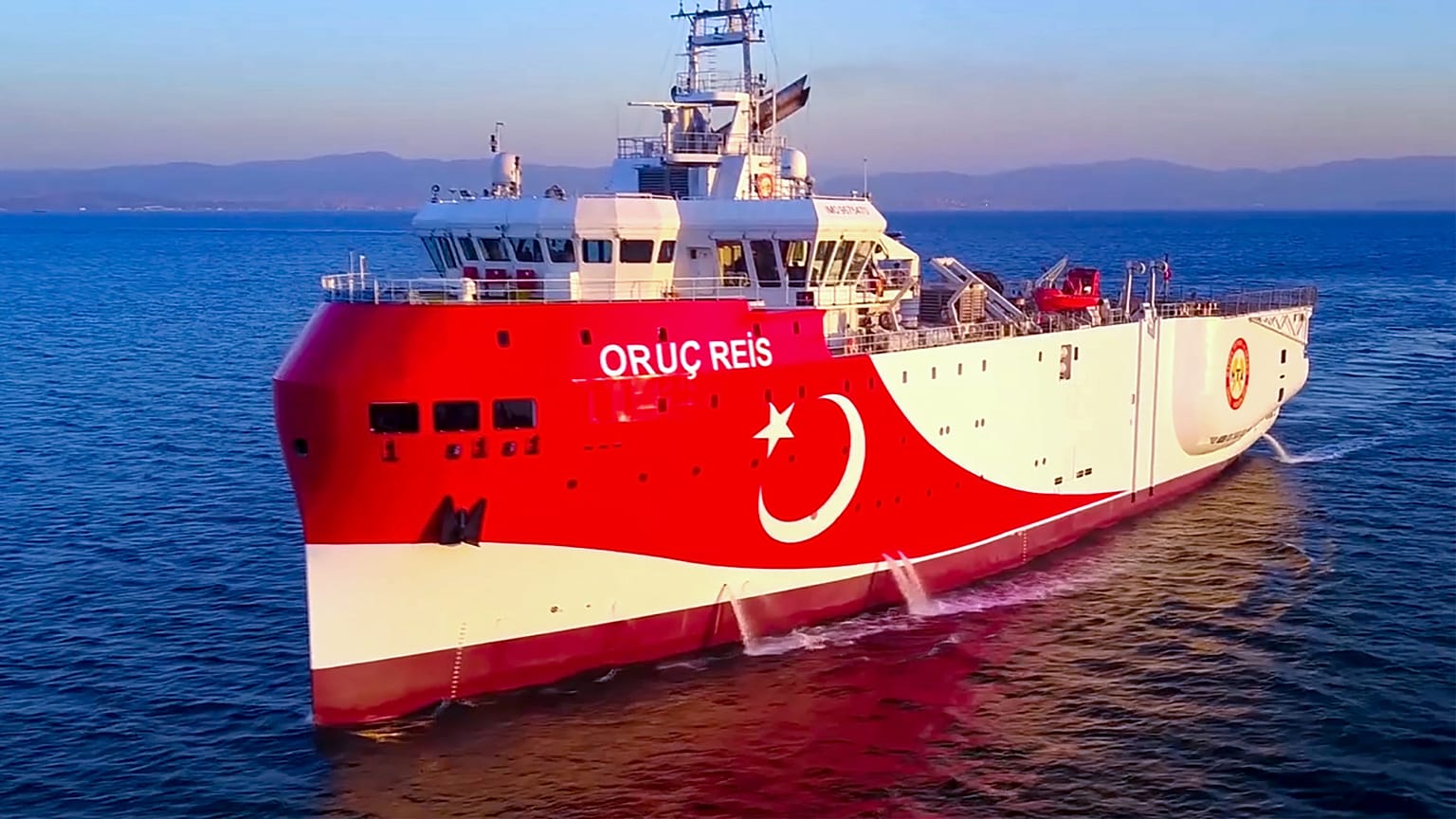 Oruç Reis sismik araştırma gemisi  