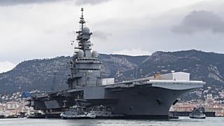 Fransız uçak gemisi Charles de Gaulle
