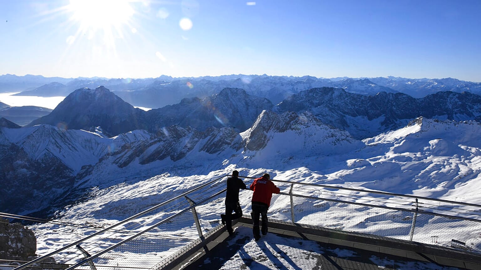 Beschäftigte auf der '(gechlossenen) Zugspitze