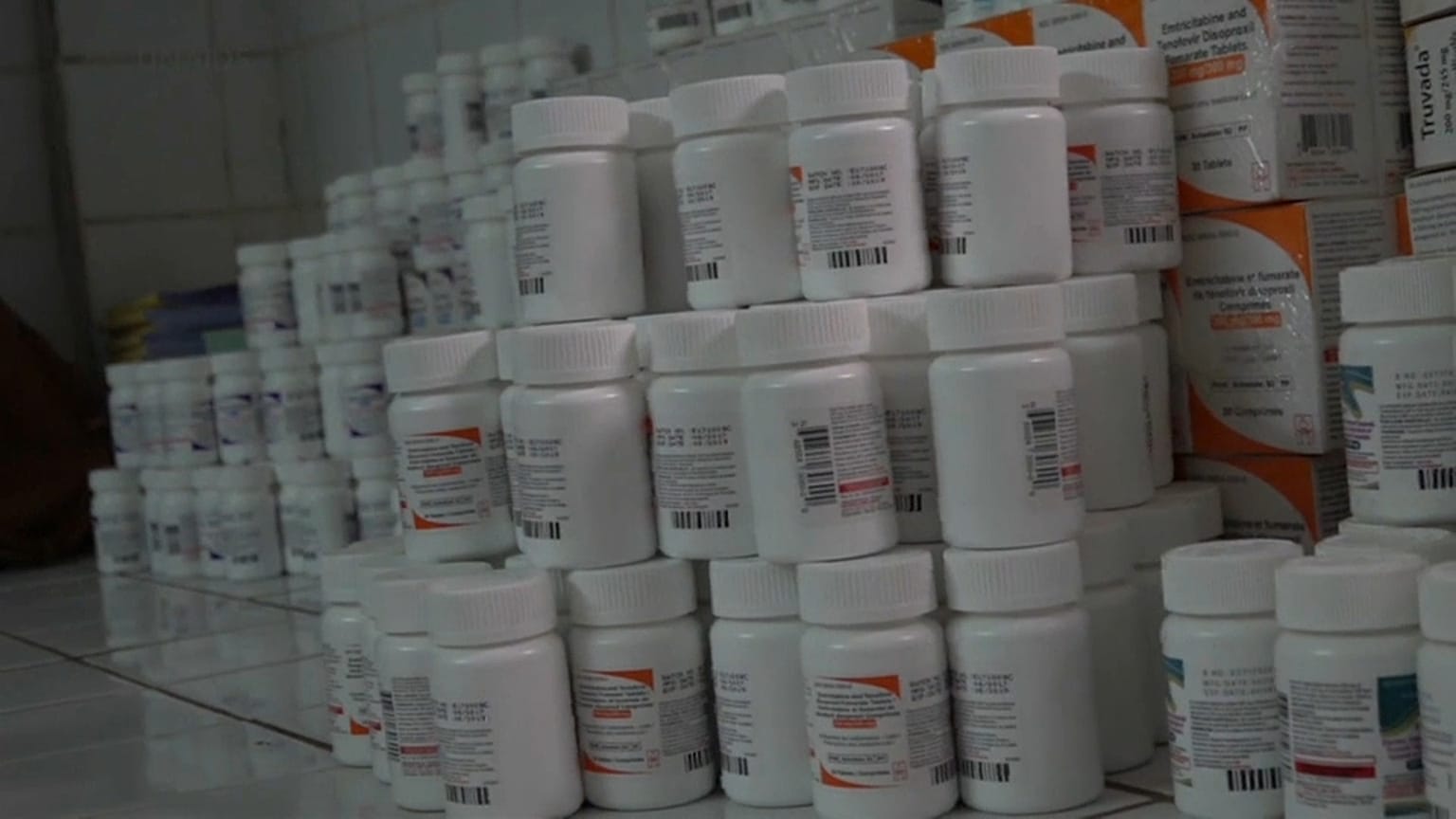Treatment pills for HIV/AIDS