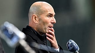 مدرب نادي ريال مدريد زين الدين زيدان