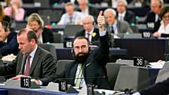Венгерское руководство обвиняют в гомофобии и лицемерии 