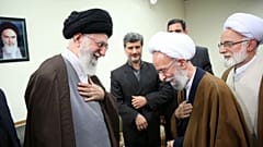 دیدار مصباح یزدی با علی خامنه ای 