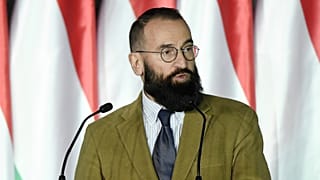 Szájer József beszédet mond 2019. április 5-én a Fidesz európai parlamenti választási kampánynyitóján