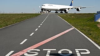 Tüm dünyayı etkisi altına alan koronavirüs salgını 2020 yılında havayolu taşımacılığını da vurdu