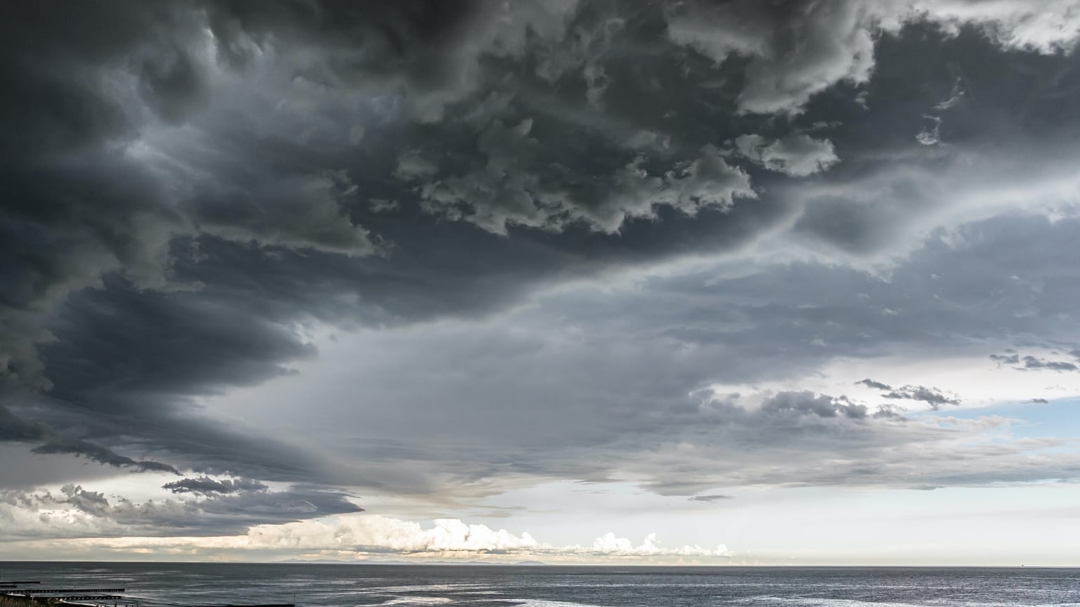 Wie beeinflussen Temperaturänderungen im Pazifik das Wetter auf den Kontinenten?