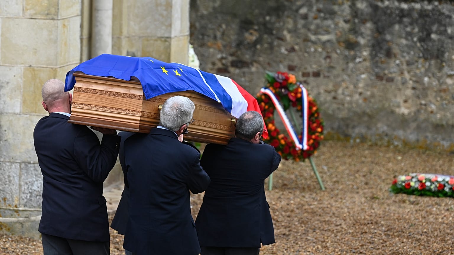 Obsèques de Valérie Giscard d'Estaing dans l'intimité