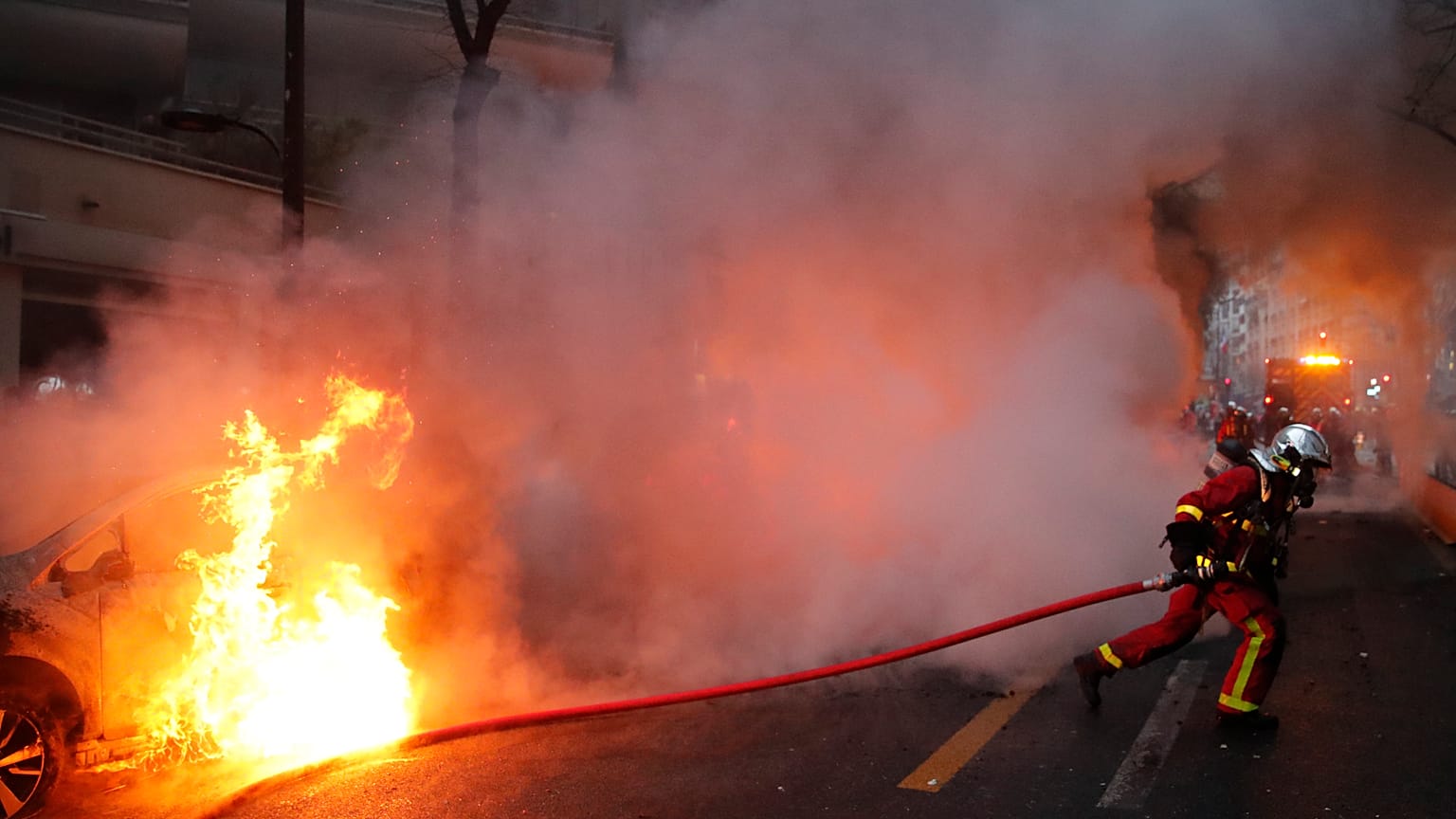 Francia, seconda settimana di protesta contro la legge sulla sicurezza