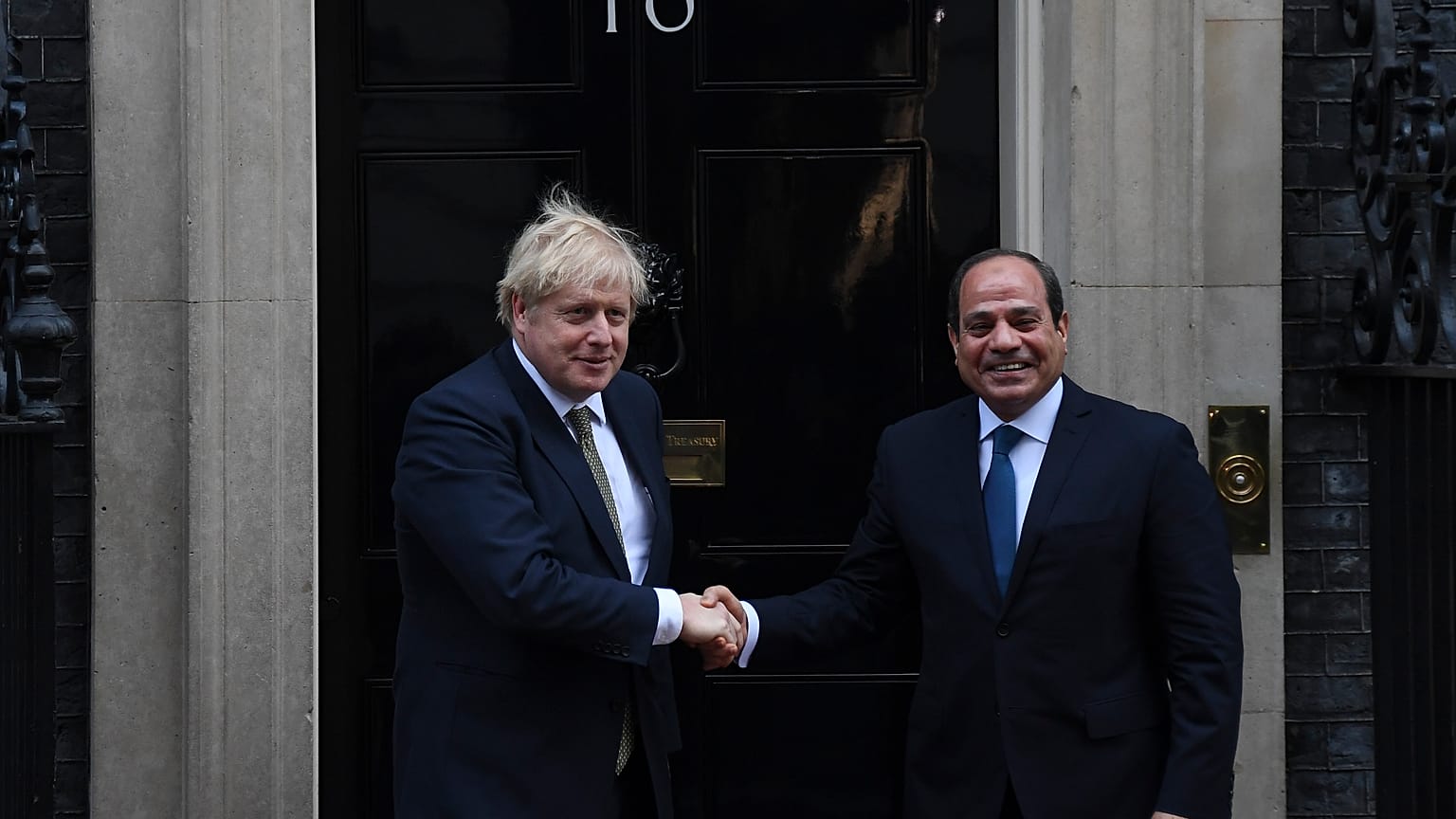 İngiltere Başbakanı Boris Johnson, Mısır Cumhurbaşkanı Abdulfettah el Sisi (21 Ocak 2020/ arşiv) 