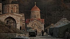Hoffnung in Bergkarabach: Drei Konfessionen beten an umstrittenem Kloster