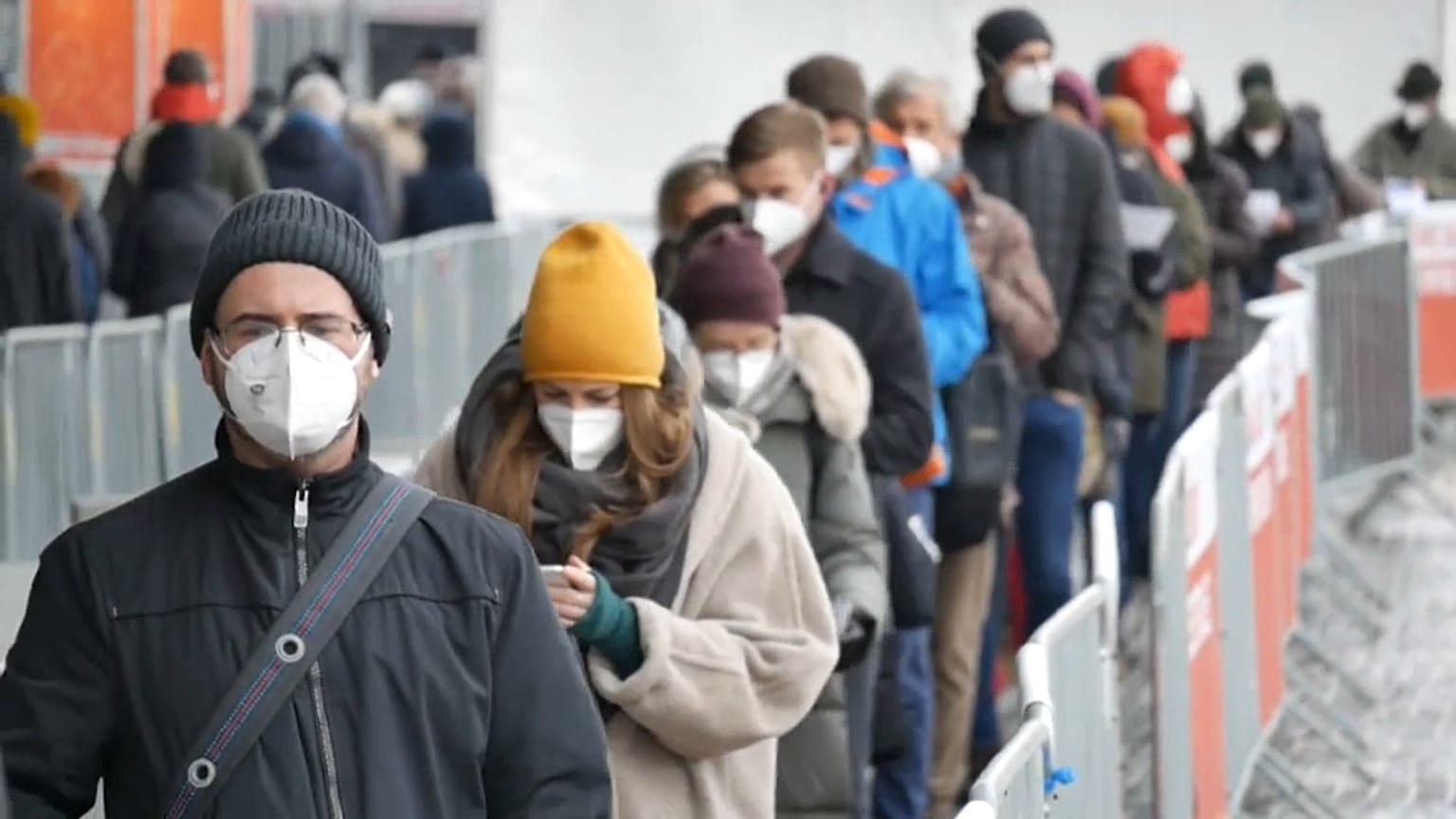 People lining for testing in Vienna
