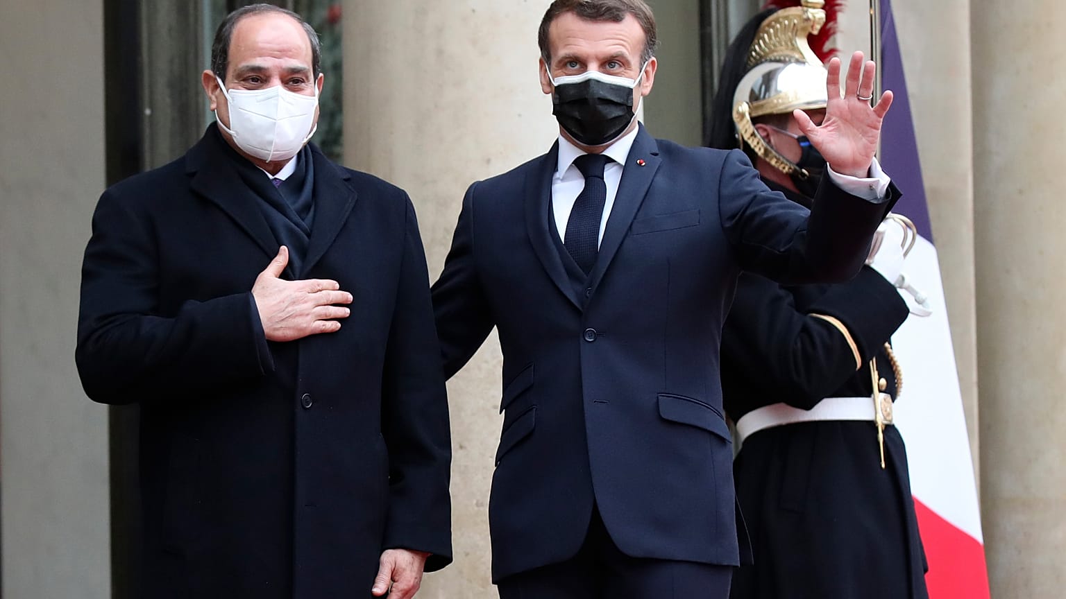 Il presidente francese Macron riceve all'Eliseo Abdel-Fattah al-Sissi il 7 dicembre 2020