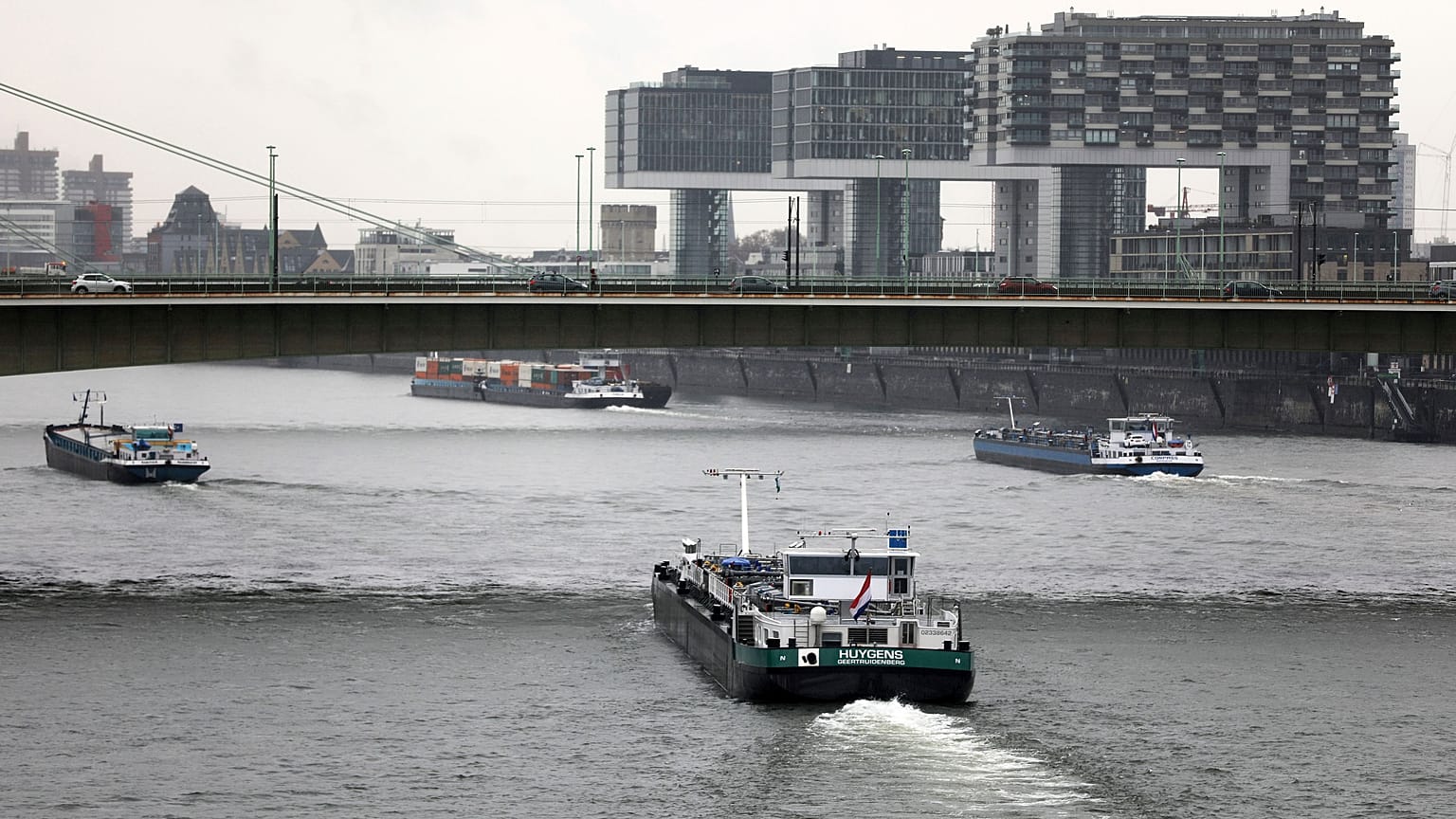 Low water levels in the Rhine is costing shipping companies