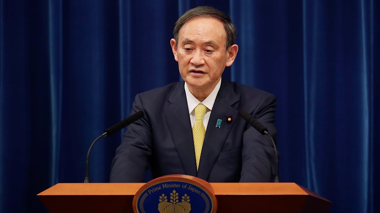 Japonya Başbakanı Yoşihide Suga