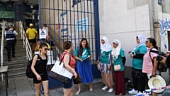 Fransa'da başörtülü kadınlar