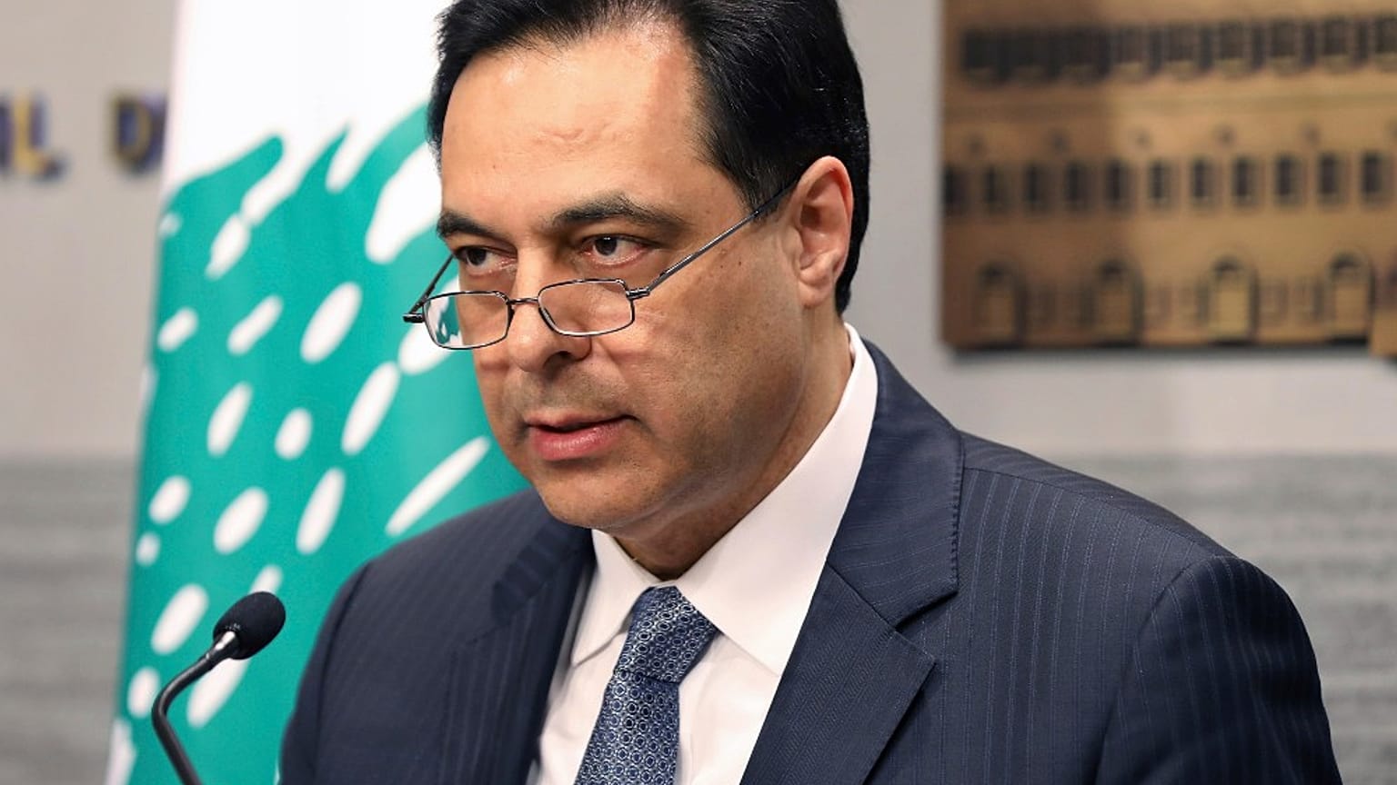 Explosion im Beiruter Hafen: Ermittlungen gegen Regierungschef und Ex-Minister