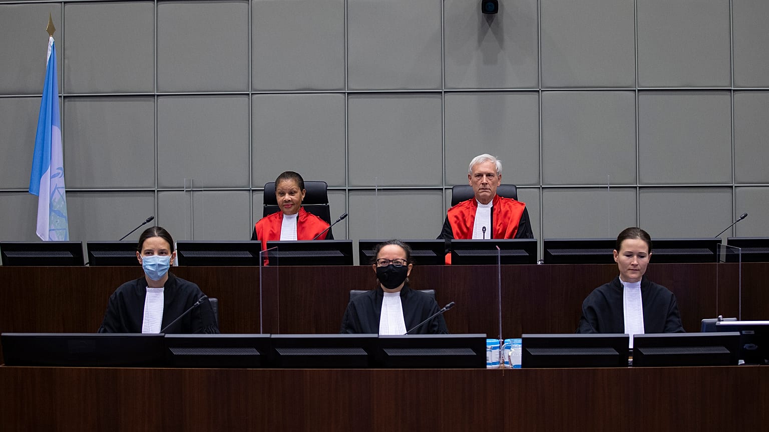Eski Lübnan Başbakanı Refik Hariri suikastı davasıyla ilgili kararını açıklayan BM Lübnan Mahkemesi, Lahey