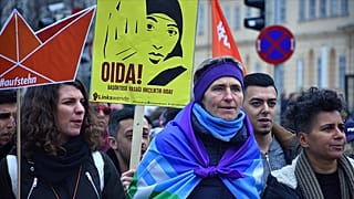 Avusturya başörtüsü yasağı protestosu 