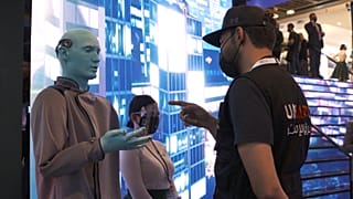 Robots humanoides, 'hackers' éticos y telemédicos en GITEX 2020
