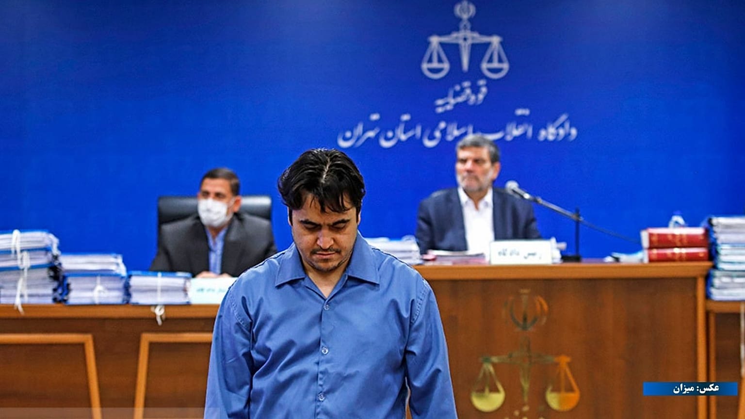 روح الله زم در دادگاه به ریاست قاضی صلوانی