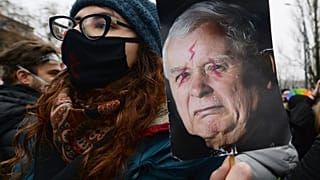 Multitudinaria manifestación contra la coalición que gobierna Polonia
