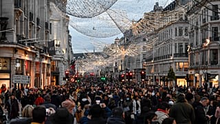 Londra'da Covid-19 önlemleri artırıldı