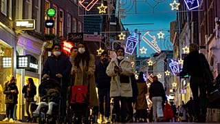 Жителей Нидерландов ждет локдаун.