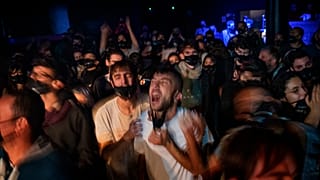 Στιγμιότυπο από τη συναυλία στη Βαρκελώνη
