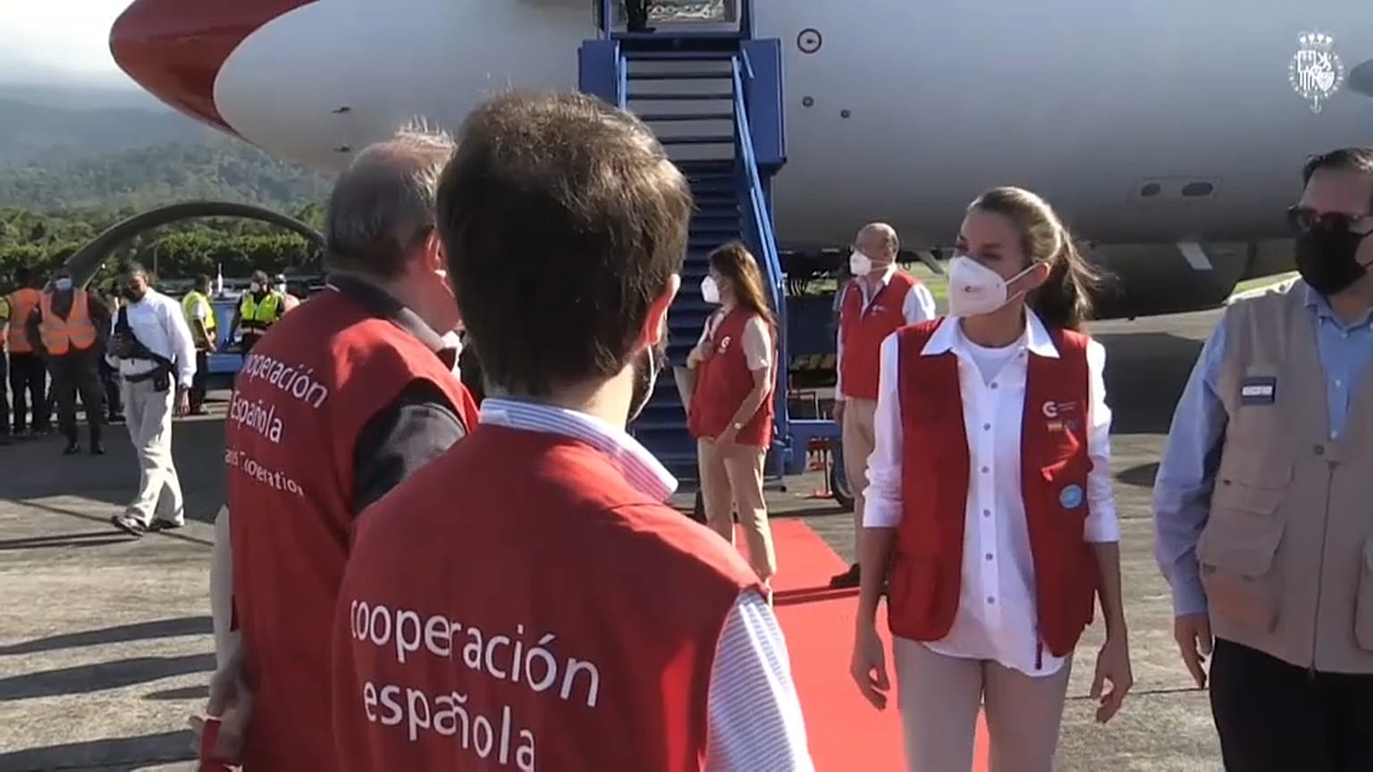 La reina Letizia llega a la base aérea Héctor Moncada de La Ceiba