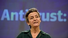 La vicepresidenta ejecutiva europea Margrethe Vestager habla durante una conferencia de prensa en Bruselas, el jueves 26 de noviembre de 2020. 