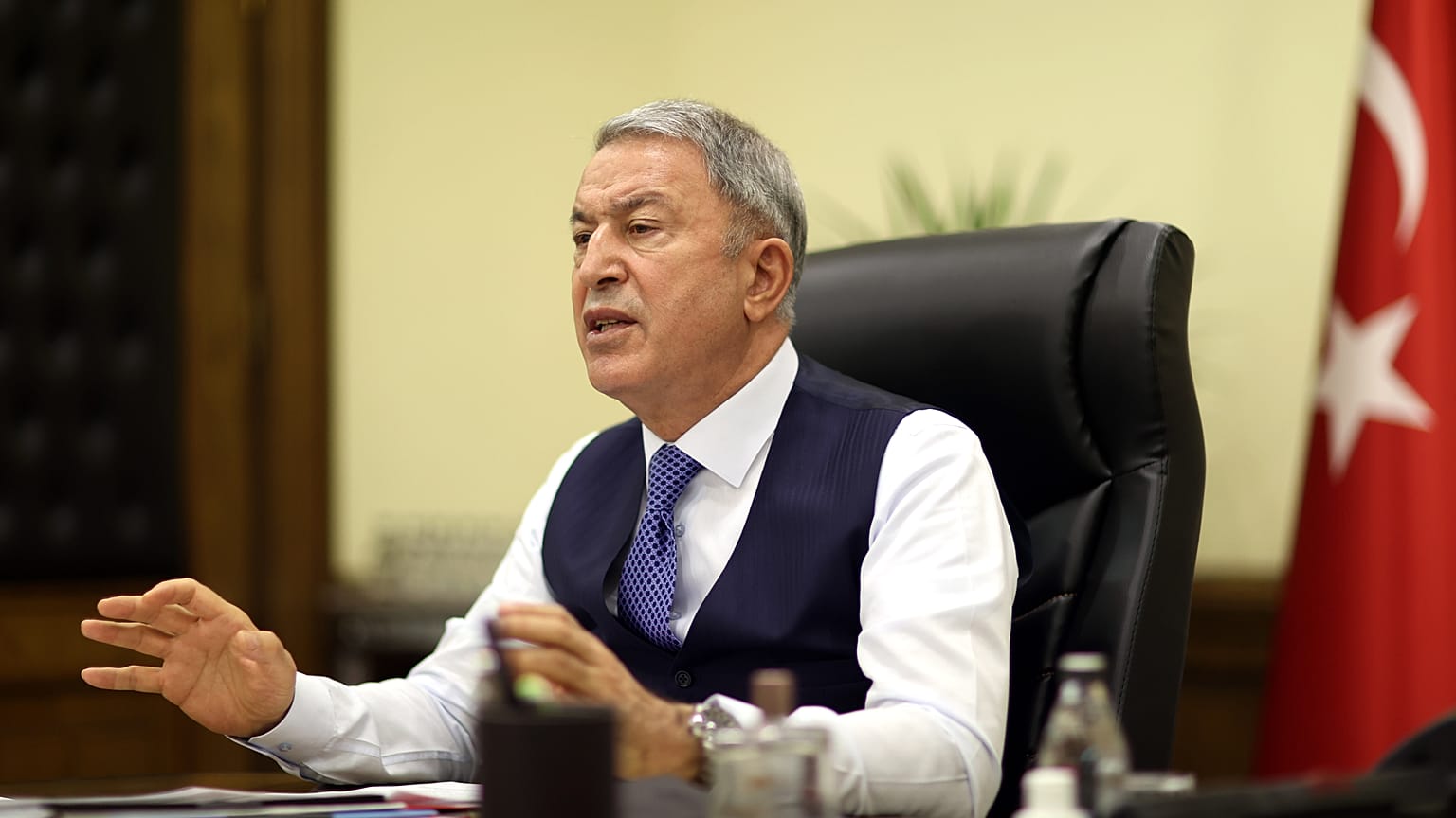 Milli Savunma Bakanı Hulusi Akar