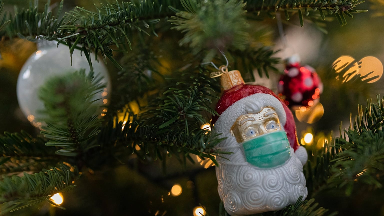 Une décoration de Noël, à Kirchheim unter Teck, Allemagne, le 15 décembre 2020