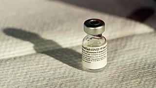 لقاح مضاد لفيروس كورونا