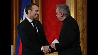 Luigi Ventura con Emmanuel Macron