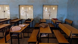 Nijerya'da yatılı okuldaki boş sınıf