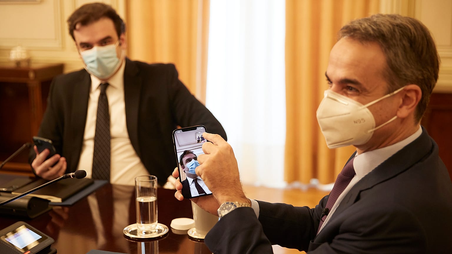Κυριάκος Μητσοτάκης στην πρώτη βιντεοκλήση με 5G