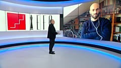 "Sole"-Regisseur Carlo Sironi im Gespräch mit Fred Ponsard im Euronews-Studio in Lyon 